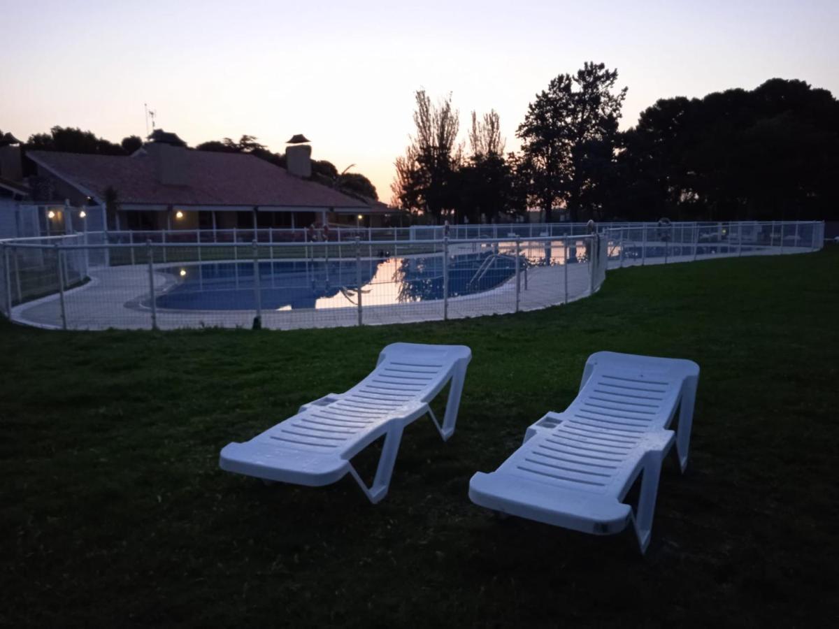Bungalows Zaragoza Camping Kültér fotó